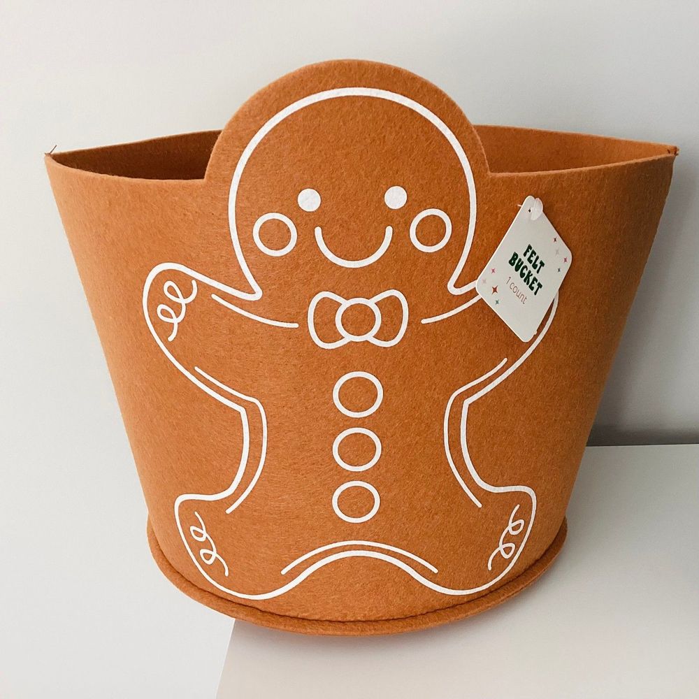 NWT Gingerbread Man Felt Storage Bucket